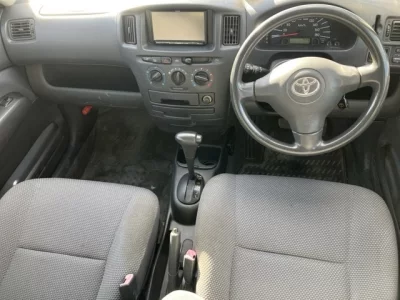 Toyota SUCCEED  с аукциона в Японии