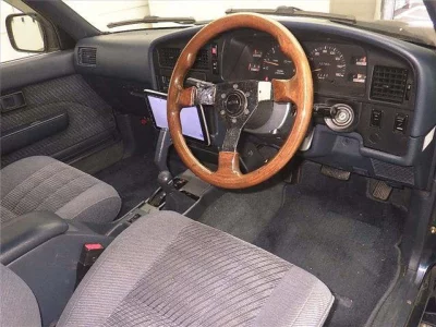 Toyota HILUX SURF  с аукциона в Японии