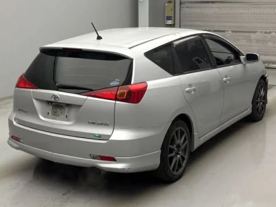 Toyota CALDINA  с аукциона в Японии