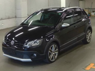 Volkswagen CROSS POLO  с аукциона в Японии