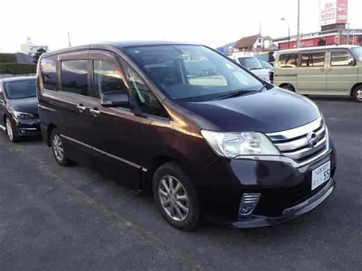 Nissan SERENA  с аукциона в Японии