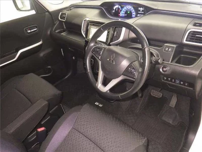 Mitsubishi DELICA D2  с аукциона в Японии