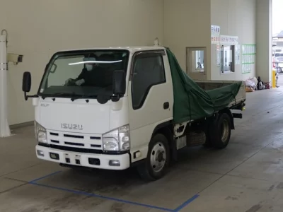 Isuzu ELF  с аукциона в Японии