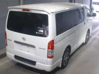Toyota HIACE VAN лот № 3008 оценка 3.5  с аукциона в Японии 1