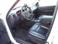 Ford EXPLORER лот № 11 оценка 4  с аукциона в Японии 2