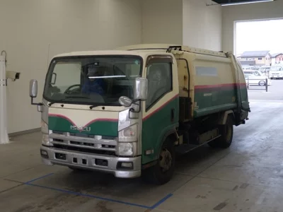 Isuzu ELF  с аукциона в Японии