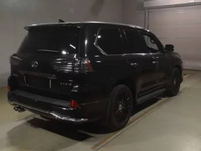 Lexus LX  с аукциона в Японии