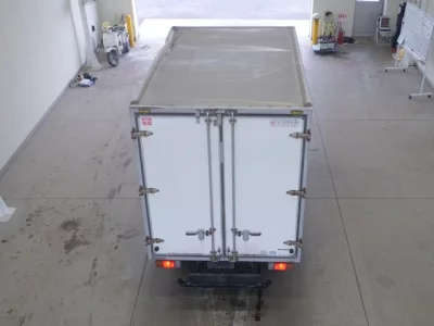 Toyota DYNA  с аукциона в Японии