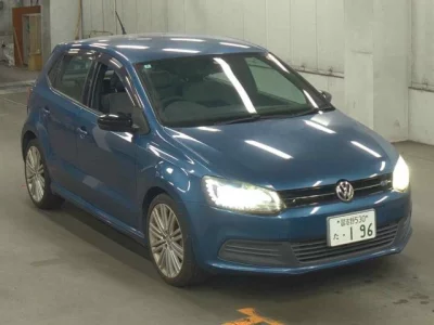 Volkswagen POLO  с аукциона в Японии