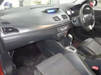 Renault MEGANE  с аукциона в Японии