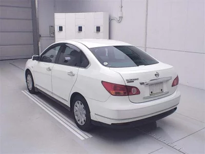 Nissan SYLPHY  с аукциона в Японии