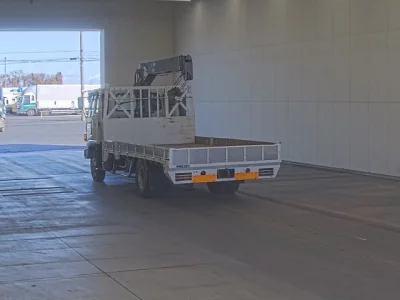 Isuzu FORWARD  с аукциона в Японии