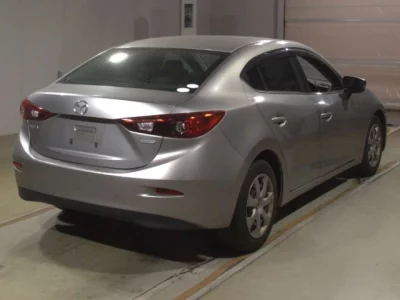Mazda AXELA  с аукциона в Японии