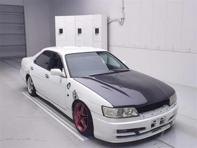 Nissan LAUREL  с аукциона в Японии