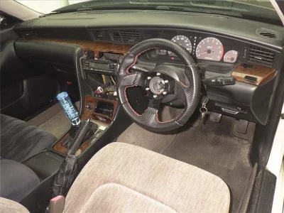 Nissan LAUREL  с аукциона в Японии