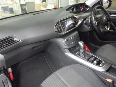 Peugeot 308  с аукциона в Японии