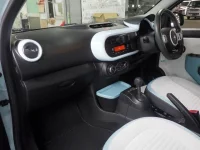 Renault TWINGO лот № 34 оценка 4  с аукциона в Японии 2