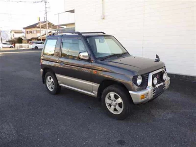 Mitsubishi PAJERO MINI