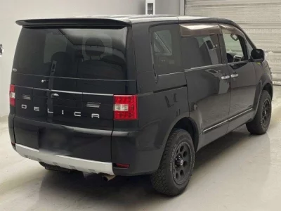 Mitsubishi DELICA D5