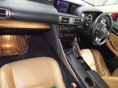 Lexus IS  с аукциона в Японии