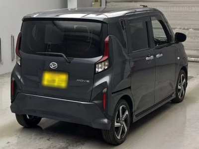 Daihatsu MOVE  с аукциона в Японии