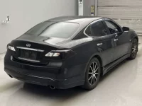 Nissan FUGA лот № 4170 оценка 4  с аукциона в Японии 1