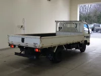 Mitsubishi CANTER лот № 1209 оценка R  с аукциона в Японии 1