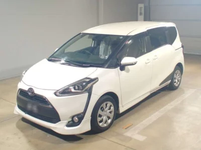 Toyota SIENTA  с аукциона в Японии