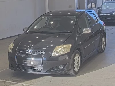 Toyota AURIS  с аукциона в Японии