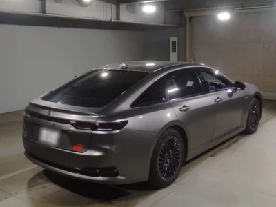 Toyota CROWN  с аукциона в Японии