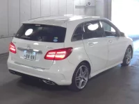 Mercedes-Benz B CLASS лот № 301 оценка 4  с аукциона в Японии 1