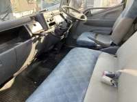 Mitsubishi CANTER лот № 1220 оценка 3  с аукциона в Японии 4