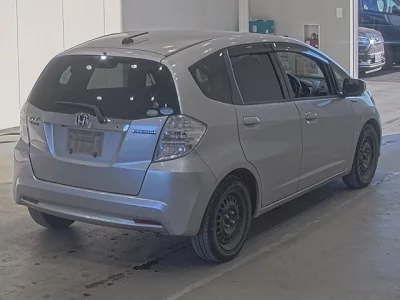 Honda FIT  с аукциона в Японии