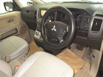 Mitsubishi DELICA D5  с аукциона в Японии