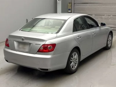Toyota MARK X  с аукциона в Японии