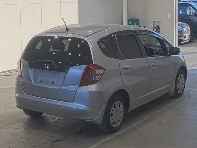 Honda FIT  с аукциона в Японии