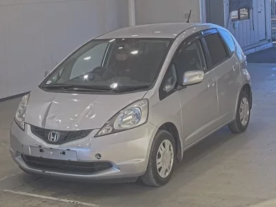 Honda FIT  с аукциона в Японии