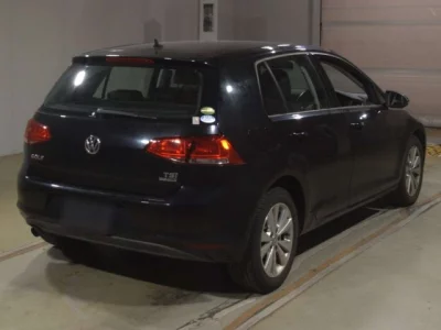 Volkswagen GOLF  с аукциона в Японии