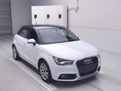 Audi A1  с аукциона в Японии