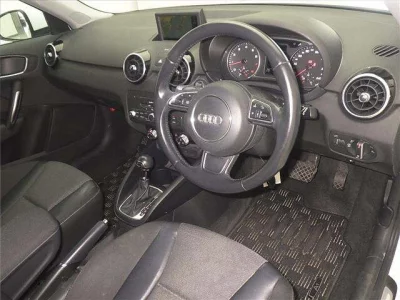 Audi A1  с аукциона в Японии