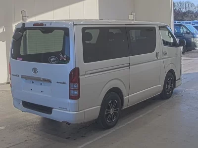 Toyota REGIUS ACE VAN