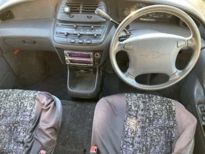 Toyota ESTIMA  с аукциона в Японии