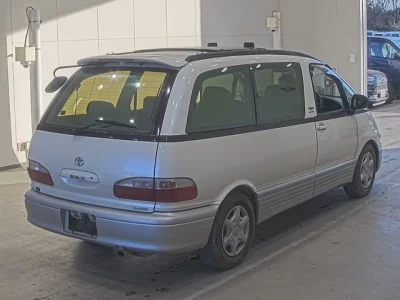 Toyota ESTIMA  с аукциона в Японии