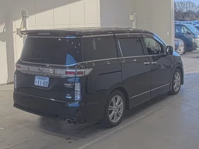Nissan ELGRAND  с аукциона в Японии