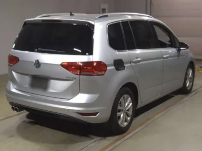 Volkswagen GOLF TOURAN  с аукциона в Японии