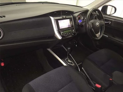 Toyota COROLLA FIELDER  с аукциона в Японии