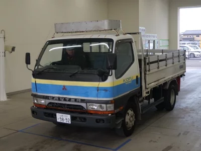 Mitsubishi CANTER  с аукциона в Японии