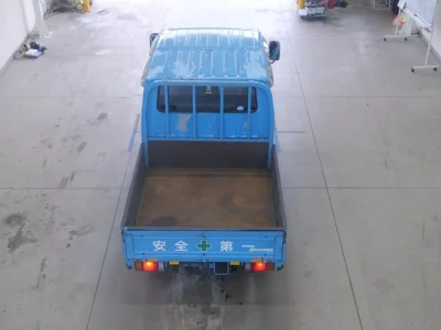 Isuzu ELF  с аукциона в Японии