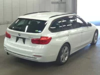 BMW 3-Series лот № 322 оценка 4  с аукциона в Японии 1