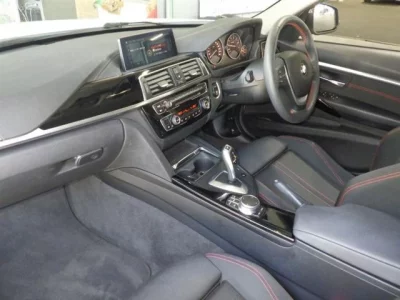 BMW 3-Series  с аукциона в Японии